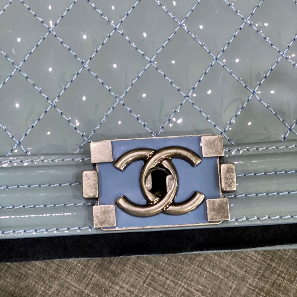 Chanel Patent Quilted Boy Flap Bag Old Medium - Picture 7 of 10